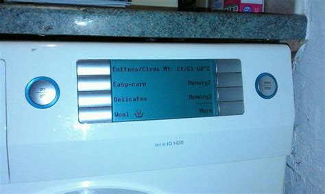 Siemens serie IQ 1430 washing machine white and silver £40 ONO | in ...