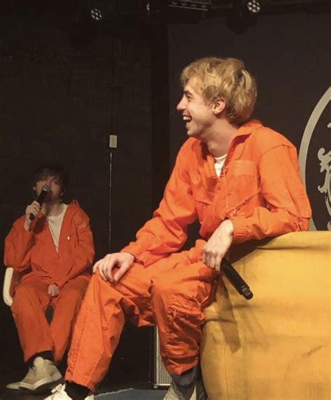 Pin By Nisha On OH NO HE S HOT Boy Bands Babes Pretty People