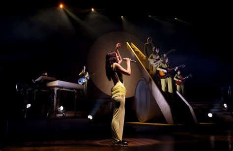 Lorde reprend Hentai de Rosalía lors d un concert à New York