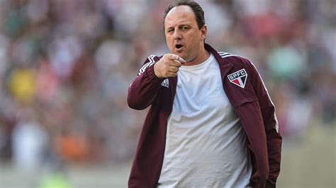 Rogério Ceni perde a linha atacante do São Paulo e parte do elenco