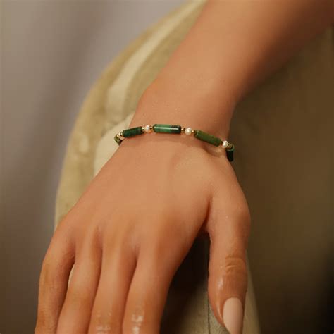 Bracelet En Acier Et Pvd Dor Jade Verte Et Perle Blanche De Culture D