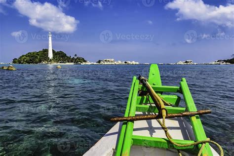 Lengkuas Island Indonesia 12262513 Stock Photo at Vecteezy