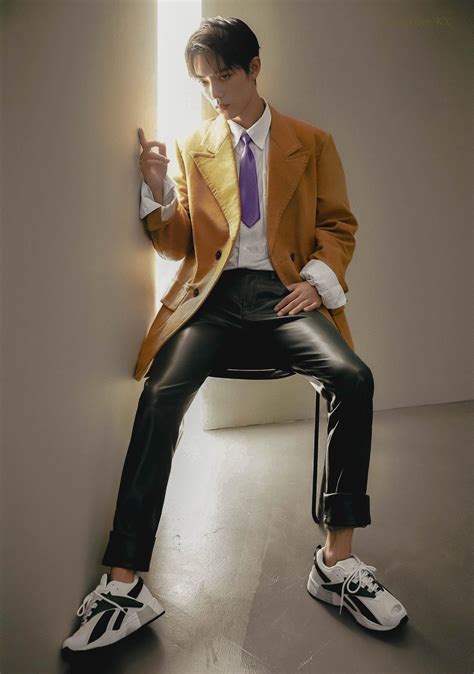 Ch C C Hot Tr N Weibo L C N Y Quan Hi U Ng Ti U Chi N V Ng Nh T B C U C Chung M T