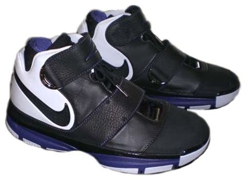 Kobe Bryant Basketball Shoes: Nike Zoom Kobe II Strength Pictures