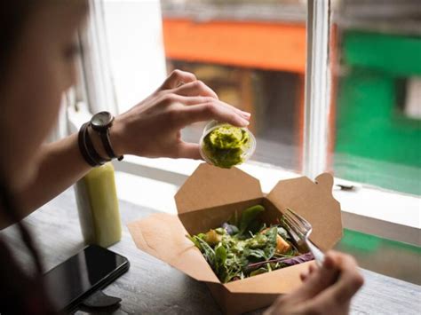 В Красноярске оштрафовали службу доставки еды | Деловой квартал DK.RU ...