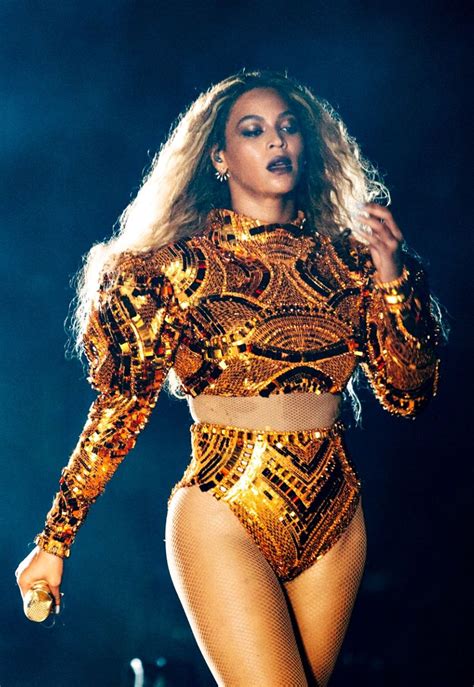 Beyoncè- The Formation World Tour at Soldier Field, Chicago May 27th ...