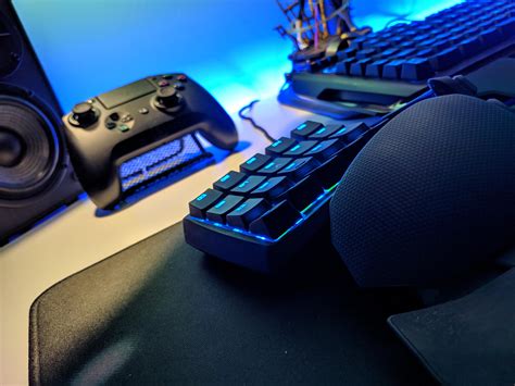 I'm really enjoying the mouse mat, keypad and gamepad : r/razer