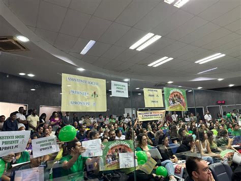 C Mara De Teresina Aprova Reajuste Salarial Para Assistentes Sociais E