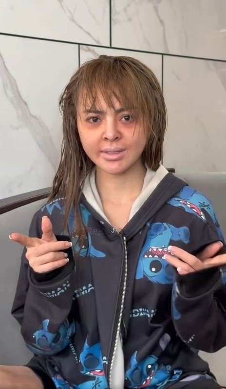 Biến hình nhan sắc hot girl Trang Nemo lộ mặt mộc giật mình