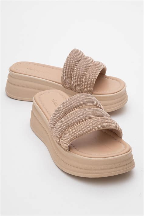 Kadın Kalın Taşlı Biyeli Terlik NUDE