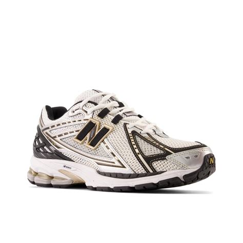 New Balance 1906R Metallic Silver Metallic Gold M1906RA