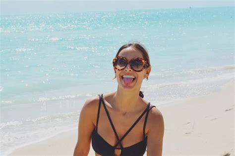 Que Corpo Mariana Monteiro Mostra Tudo Em Lingerie Transparente Moda