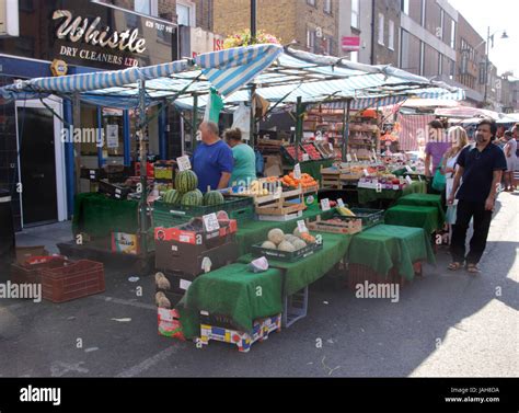 Chapel Market Islington Hi Res Stock Photography And Images Alamy