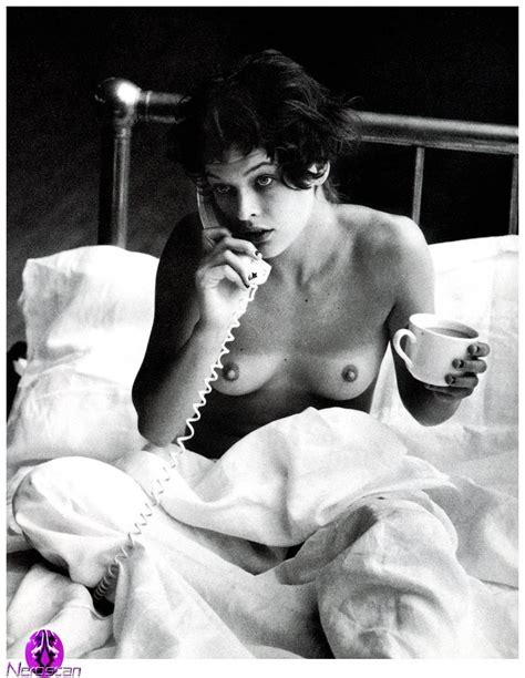 Milla Jovovich Nude Pictures Porn Pictures Xxx Photos Sex Images Pictoa