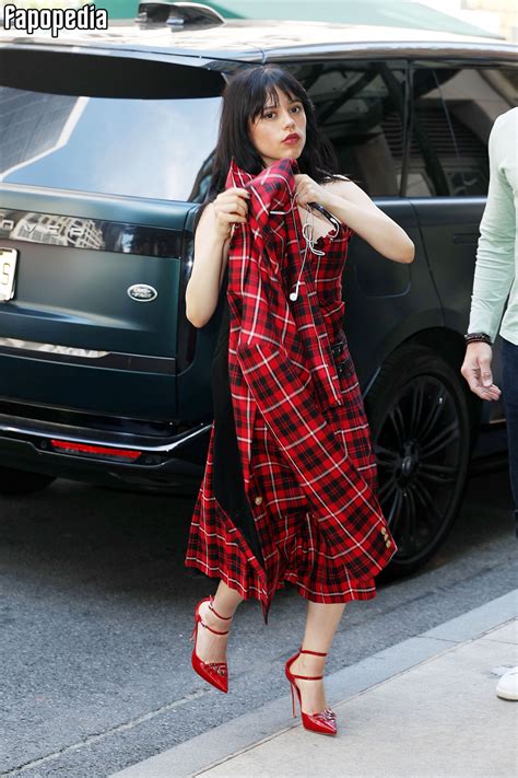 Jenna Ortega Nude Leaks Photo Fapopedia