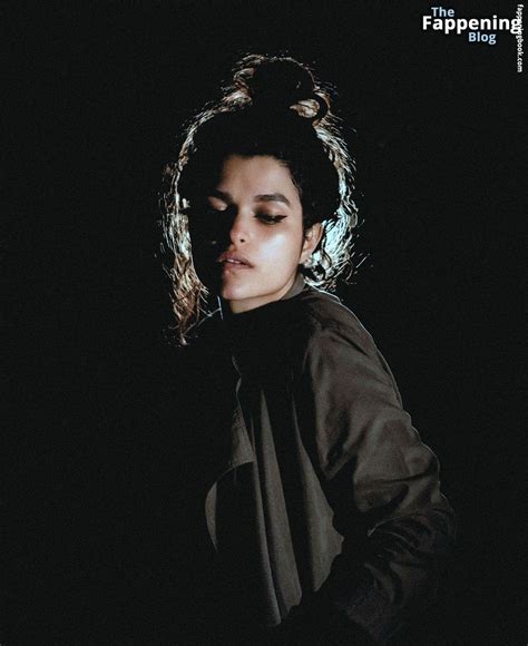 Eve Harlow Nude The Fappening Photo 4201779 FappeningBook