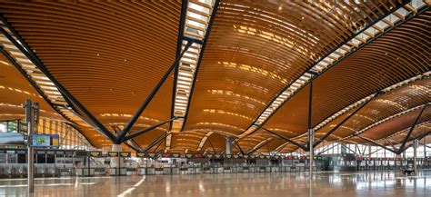 画廊 珠澳大桥香港口岸旅检大楼 Rshp Aedas 11