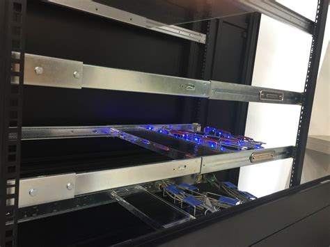 Cable Management Arm with 32" Sliding Rails