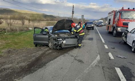 Foto Dou Ma Ini S Au Ciocnit Ntr O Localitate Din Cluj Trei