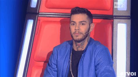 La Vita Di Un Gay Commentata Con Le Di The Voice Of Italy