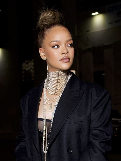 Provocative Beauty Rihanna Boob And Sheer Bra Hot Celebs Home