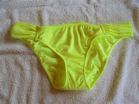 VICTORIA S SECRET BIKINI HOSE GRÖSSE M Neu und originalverpackt in Aarau Rohr für CHF