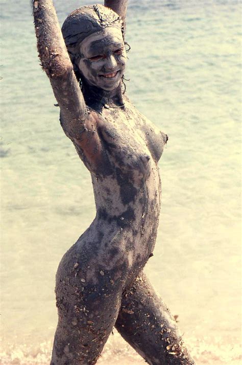 Bourboulon S Girls Performa By J Bourboulon Nude Album Intporn Forums