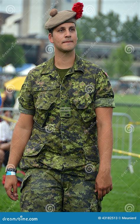 Canadian Soldier Editorial Stock Photo Image Of Parade 43182513