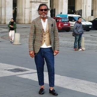 Comment Porter Un Blazer Cossais Marron Clair Avec Un Pantalon Chino