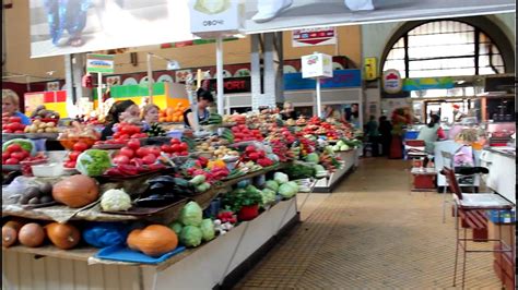 Киев. Бессарабский рынок. AES+F - YouTube