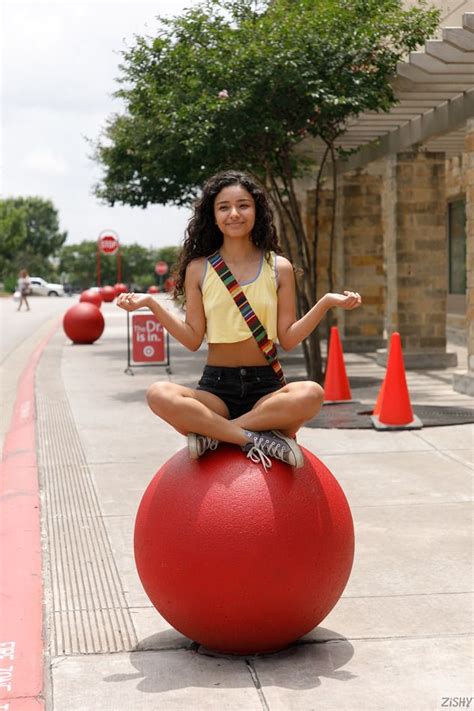 Real Amateur Public Candid Upskirt Picture Sex Gallery I Am Very Happy That Target Hired Me