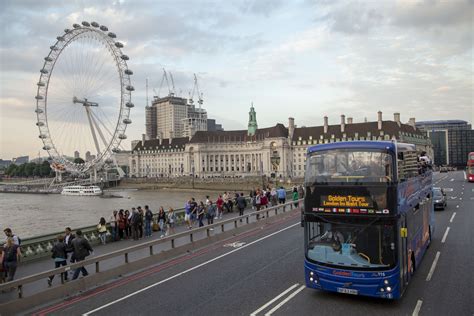 London Night Bus Tour with Panoramic Views