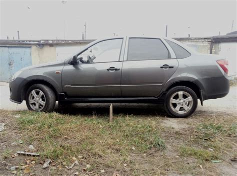 Накладки на пороги "Реплика" от гранты Спорт — Lada Гранта (1G), 1,6 л ...