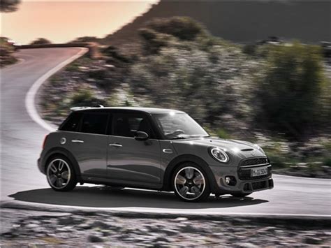 MINI Cooper 5-door - обзор, цены, видео, технические характеристики ...