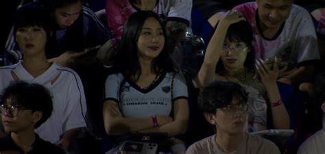 Danh T Nh Hot Girl Xinh P G Y B O T I Mixi Cup T Ng L H A Ra N Ng Th Qu C D N