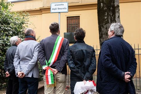 Bologna Inaugurati Una Piazzetta Dedicata Agli Umarell E Un Giardino