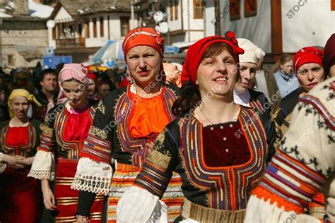 Кукери от Широка лъка