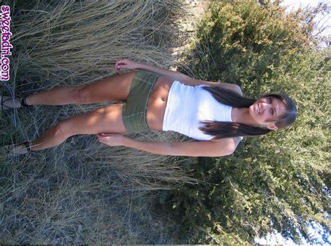 Pictures Of Sweet Adri Flashing Her Sexy Body Outside Porn Pictures Xxx Photos Sex Images