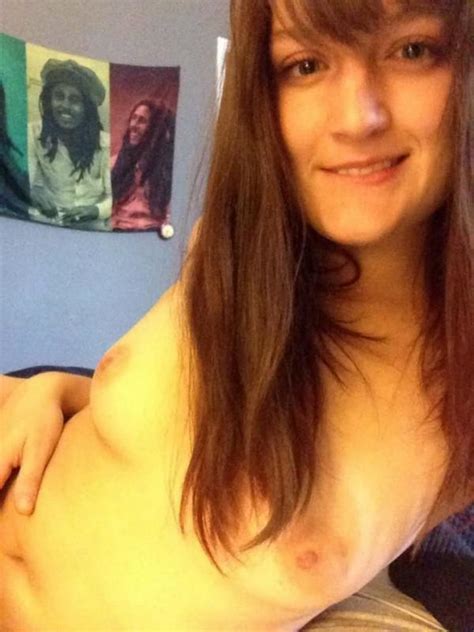 Horny amateur girlfriend plays with her wet pussy while posing Porn