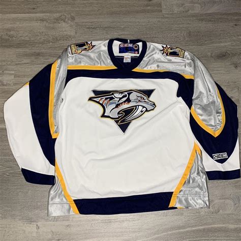 Vintage Nashville Predators Hockey Jersey Size Depop