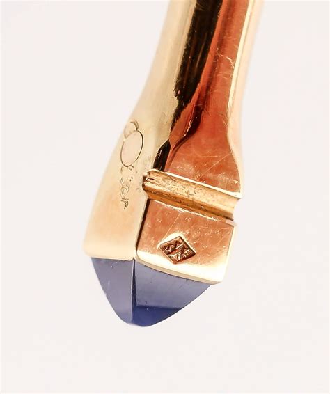 Cartier Sapphire Gold Triangular Link Cufflinks For Sale at 1stdibs