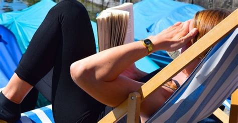 Is Ok To Sunbathe Naked In Your Garden Newstalk