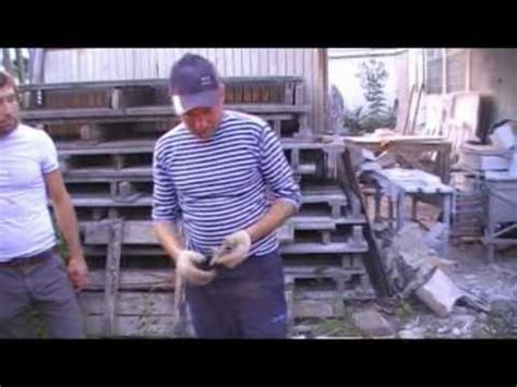 Печка дачная начало кладки1 - YouTube