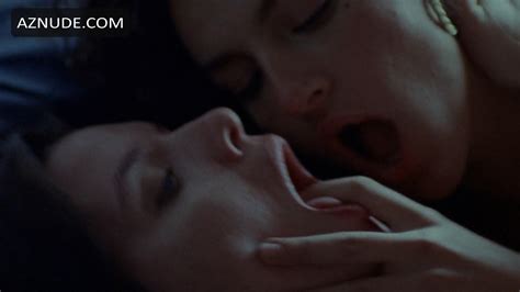 Famoso En Tres Calles Nude Scenes Aznude