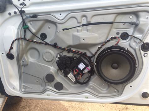 Предупредительная подсветка открытой двери — Skoda Octavia A5 Mk2, 1,4 ...