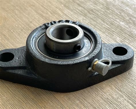 FL204 2 BOLT FLANGE PILLOW BLOCK BEARING UC204 12 BALL BEARING 3 4