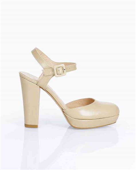 Sapatos nude para as noivas que tal apostar em um novo clássico