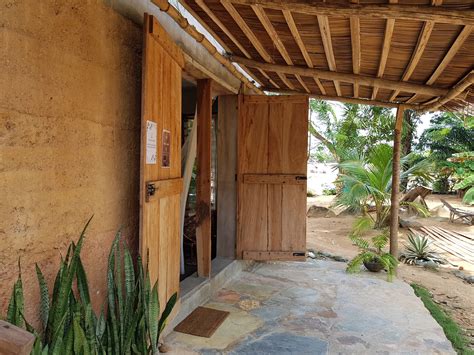 Ahanta Eco Lodge | Busua