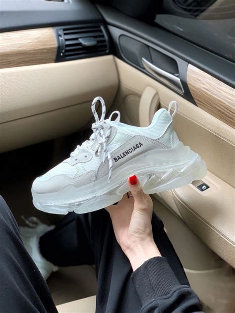 Кроссовки Balenciaga (Баленсиага) Triple S Clear Sole, White — Купить ...