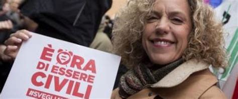 La Cirinnà non si accontenta mai Ora voglio adozioni gay e utero in affitto Secolo d Italia